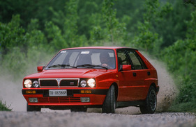 Lancia Delta HF Integrale 16V (1989) - wenn die Strasse zur Rallye-Piste wird