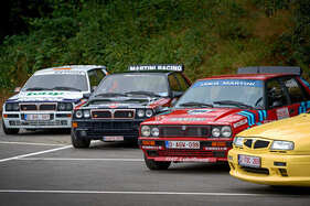 Lancia Delta HF Integrale 16V (1989) – zwischen zwei Integrale Evoluzione und einem Hyena des belgischen Lancia-Clubs (1989)