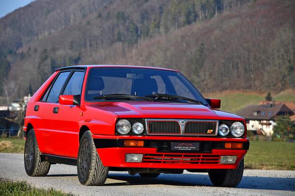 Lancia Delta HF Integrale (1990) - gemeldet als Lot 182 für Versteigerung der Oldtimer Galerie Toffen vom 27. März 2021
