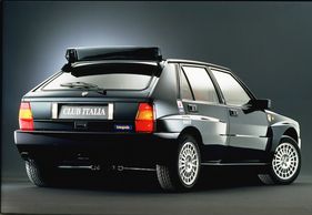Lancia Delta HF Integrale (1992) - mit gut sichtbarem Dachspoiler