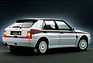 Lancia Delta HF Integrale (1993) - in attraktiver Martini-Lackierung (© FCA - Fiat Chrysler Group / Lancia, 1993) Lancia Delta HF Integrale (1993) - in attraktiver Martini-Lackierung (© FCA - Fiat Chrysler Group / Lancia, 1993)
