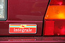 Lancia Delta HF Integrale 8V (1991) - ein Elefäntchen auf dem HF-Integrale-Zeichen am Heck (© Bruno von Rotz, 2022) Lancia Delta HF Integrale 8V (1991) - ein Elefäntchen auf dem HF-Integrale-Zeichen am Heck (© Bruno von Rotz, 2022)
