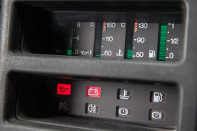 Lancia Delta HF Turbo "Zagato" (1985) - Anzeigen mit LED-Lichtbändern