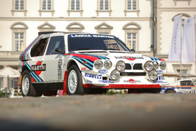 Lancia Delta S4 (1986) - in der Sonderausstellung "Let it B" mit Gruppe B Rallye-Fahrzeugen an der Schloss Bensberg Classics 2015