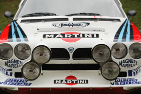 Lancia Delta S4 (1986) - in der Sonderausstellung "Let it B" mit Gruppe B Rallye-Fahrzeugen an der Schloss Bensberg Classics 2015