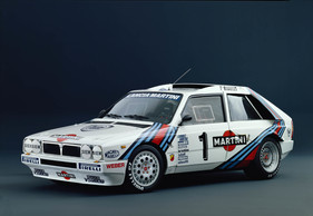 Lancia Delta S4 Gruppe B (1985) - mit Martini-Lackierung