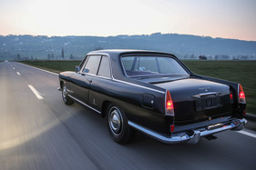 Lancia Flamina Pininfarina Coupé 3B (1963) - am besten liegt ihm das Gleiten mit konstanten Geschwindigkeiten Lancia Flamina Pininfarina Coupé 3B (1963) - am besten liegt ihm das Gleiten mit konstanten Geschwindigkeiten