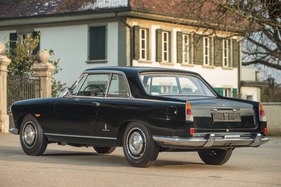 Lancia Flamina Pininfarina Coupé 3B (1963) - prägnante Peilkanten am Heck
