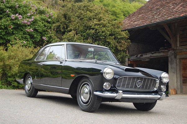Lancia Flaminia 3B 2500 Coupe Pininfarina (1963) - gemeldet für der Versteigerung der Oldtimer Galerie in Toffen am 23. April 2016