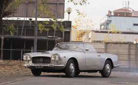 Lancia Flaminia Cabriolet Touring 2.5L 3C (1963) - as lot 094 at the Artcurial auction on the occasion of the Rétromobile in Paris 2018