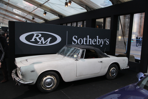 Lancia Flaminia GT 3C 2,8 Convertible by Touring (1963) - als Lot 169 versteigert durch RM/Sotheby's in Paris am 5. Februar 2020