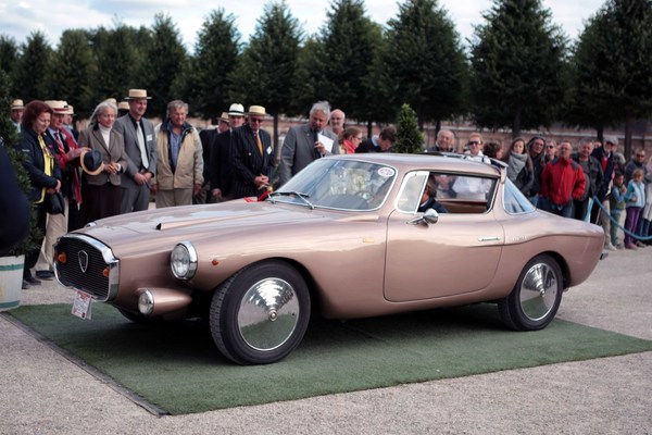 Bild: Lancia Flaminia Loraymo (1960) - ein Werk von Raymond Loewy - Classic-Gala Schwetzingen 2015