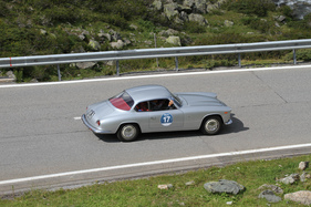 Lancia Flaminia Sport Zagato (1960) - bei der Überquerung des Flüelapasses an der Passione Engadina 2019