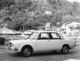 Lancia Flavia 1.8 (1968) - Berlina der zweiten Serie mit neuer Front