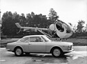 Lancia Flavia Coupé 1.8 (1967) - vor startendem Hubschrauber