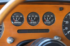 Lancia Flavia Coupé 2000 (1970) – Kontroll- und Warnleuchten in einer Leiste zusammengefasst