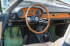 Lancia Flavia Coupé 2000 (1970) – Sportlich-schickes Cockpit. Der Deckel des Handschuhfachs reicht bis an den Instrumententräger heran