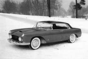 Lancia Florida (1956) - der dritte Prototyp von Pininfarina, stärker am Coupé orientiert, aber wieder mit vier Türen