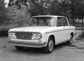 Lancia Fulvia (1966) - die Limousine mit klassischen Stufenheck