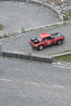 Lancia Fulvia (1971) - an der Rallye Peking-Paris 2013 - Sonderprüfung Tremola Tag 31