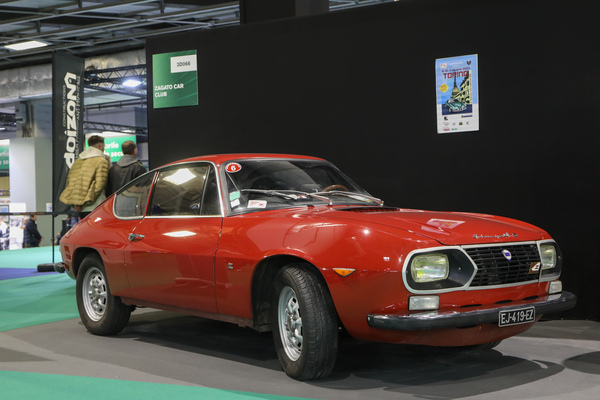 Lancia Fulvia Zagato (1966) - leichtgewichtiges Derivat auf dem Clubstand - Rétromobile Paris 2024