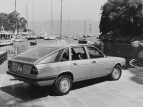 Lancia Gamma Berlina (1976) – elegante Schräghecklimousine