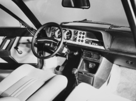 Lancia Gamma Berlina (1976) – reichhaltige Instrumente