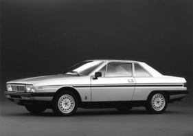 Lancia Gamma Coupé (1982) - Serie 2 mit modifiziertem Kühlergrill und Einspritzung