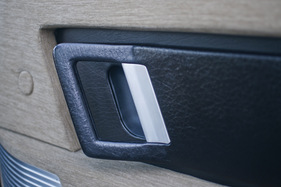 Lancia Gamma Coupé 2500 I.E. (1982) - Massive Türgriffe (1982)