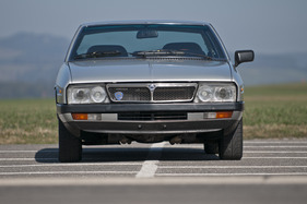 Lancia Gamma Coupé 2500 I.E. (1982) - Serie-2-Coupé mit neu gestalteter Front Lancia Gamma Coupé 2500 I.E. (1982) - Serie-2-Coupé mit neu gestalteter Front