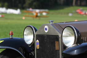 Lancia Lambda VIII Serie Torpedo Lungo (1928) - kantiger Kühlergrill