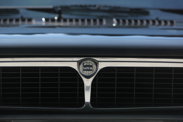 Lancia Montecarlo (1980) - der neue Lancia-Kühler ab 1980 mitsamt Lancia-Zeichen
