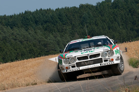 Lancia Rallye 037 Gruppe B (1984) in der VIP Fahrer Gruppe am Eifel Rallye Festival 2013