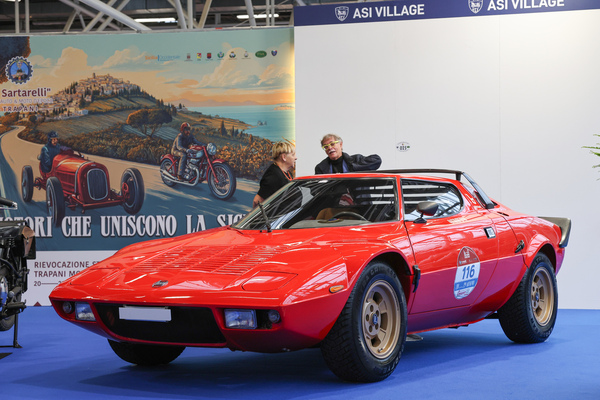 Lancia Stratos HF (1976) - die Basis für Lancias grosse Rallye-Erfolge in den Siebzigerjahren - 42. Auto e Moto d'Epoca 2025