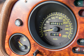 Lancia Thema 8.32 (1989) - ganz so schnell, wie der Tacho vorgibt, läuft auch die schnellste Variante des Thema nicht