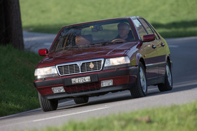Lancia Thema 8.32 (1989) - über 200 PS und Frontantrieb, das war damals durchaus eine Ansage Lancia Thema 8.32 (1989) - über 200 PS und Frontantrieb, das war damals durchaus eine Ansage