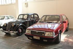 Lancia Thema Ferrari 8.32 (1985) - neben einem schönen Fiat der Nachkriegszeit, der aber bereits verkauft war - Auto d'Epoca Padova 2015