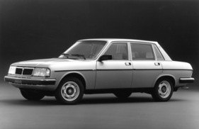 Das zeitgenössische Pressebild zeigt den Trevi in all seiner meisterhaften Schlichtheit.