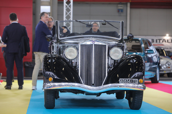 Lancia-Vorkriegs-Cabriolet, natürlich rechtsgelenkt - 40. Auto e Moto d'Epoca Bologna 2023