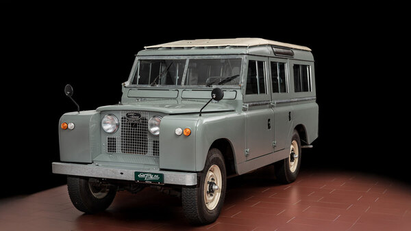 Land Rover 109 Serie II (1961) als Lot 27 am 13. September 2025 bei Emil Frey Classic Auctions
