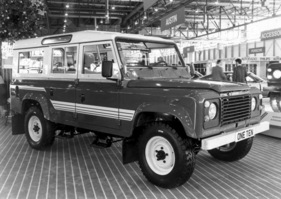 Land Rover 110 (1983) - stetig modernisiert - am Genfer Automobilsalon von 1983