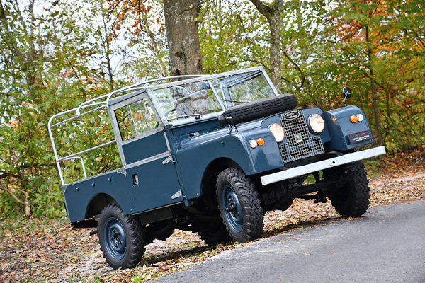 Land Rover 86 Series 1 (1954) - als Lot 104 an der Versteigerung der Oldtimer Galerie in Gstaad am 29. Dezember 2019