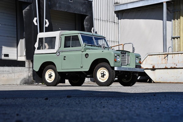 Land Rover 88 Series III Pick-Up (1975) - nachgemeldet als Lot 142A für die Versteigerung der Oldtimer Galerie Toffen am 23. März 2024