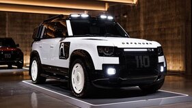 Land Rover Defender 110 “Artemis K2” (2025) - Lot 105 an der Broad Arrow Monterey Jet Center Auction 2025 Land Rover Defender 110 “Artemis K2” (2025) - Lot 105 an der Broad Arrow Monterey Jet Center Auction 2025