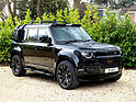 Bild: Land Rover Defender 110 D300 SE Urban (2021) - Lot 109 an der Bonhams Goodwood Members' Meeting Versteigerung am 14. April 2024