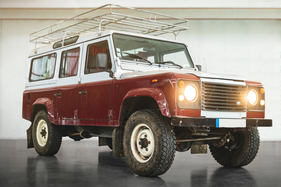 Land Rover Defender (1993) - als Lot 120 angeboten an der Versteigerung von RM/Sotheby's in Paris am 5. Februar 2020