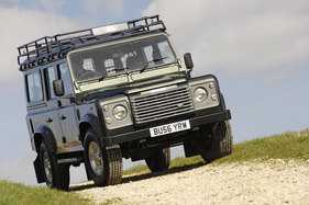 Land Rover Defender (2006) - unterwegs in die Neuzeit