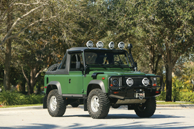 Land Rover Defender 90 (1995) als Lot 3064 versteigert an der Auktion RM Sotheby's Fort Lauderdale 2019