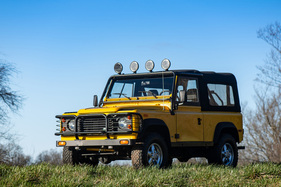 Land Rover Defender 90 NAS (1994) - als Lot 117 an der Bonhams Amelia Island Versteigerung am 20. Mai 2021