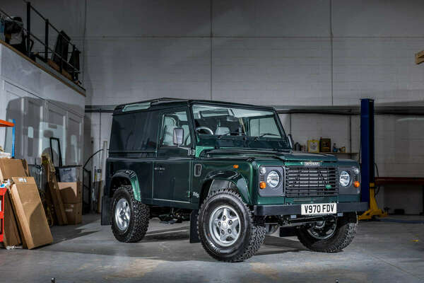 Land Rover Defender 90 Td5 (1999) - als Lot 758 angeboten anlässlich Silverstone Auctions “NEC Classic Motor Show Sale" am 12. November 2022